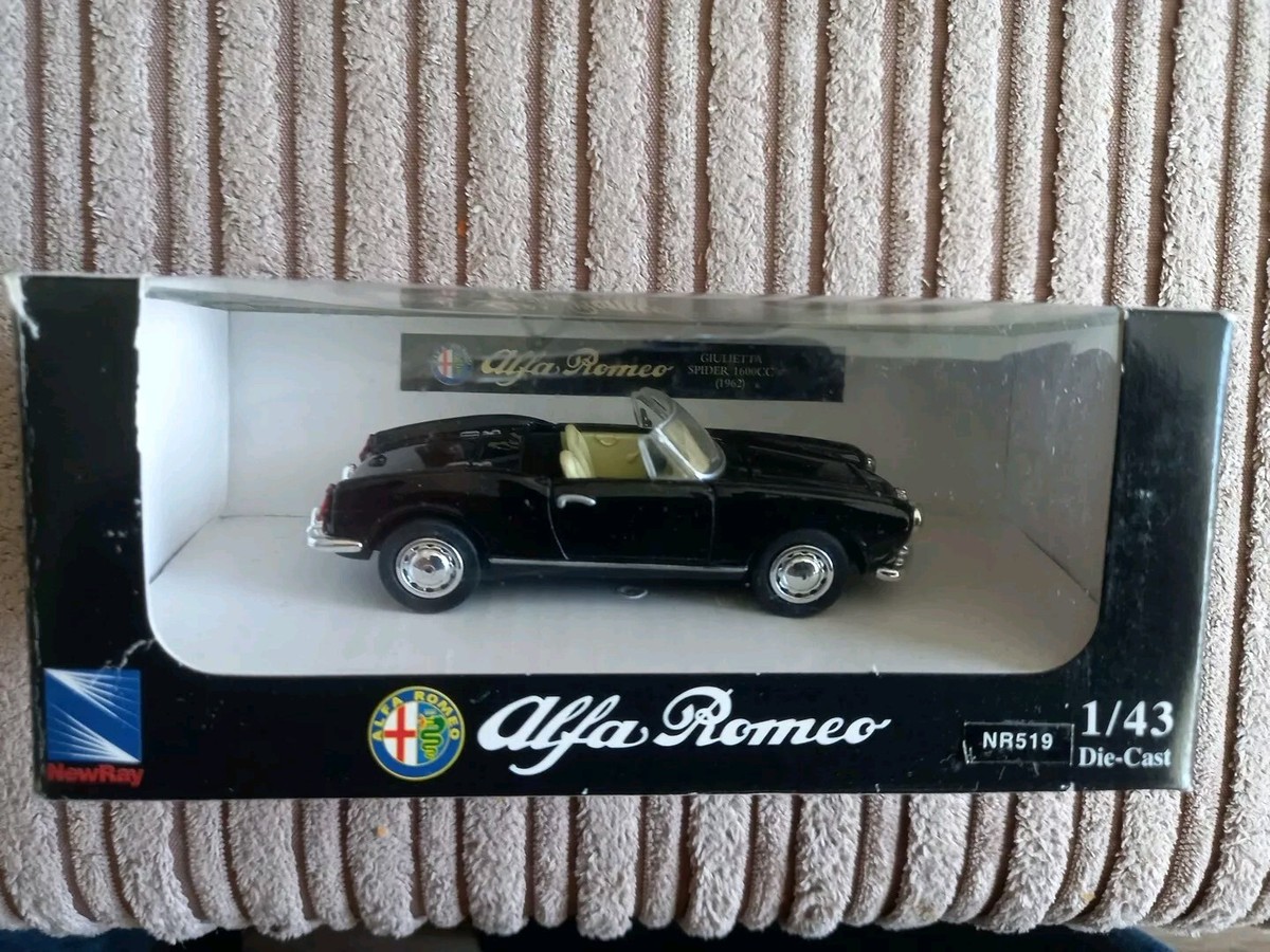 New Ray Toys City Cruisers 1962 Alfa Romeo Giulietta Spider 1600cc