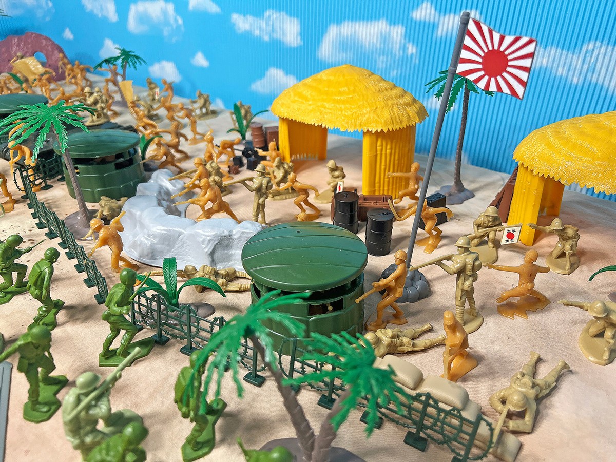 WWII Pacific Campaign Playset - 54mm Plastic Toy Soldiers - 289