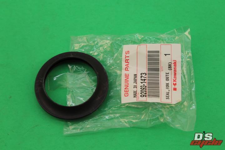 NEW Kawasaki ZX600 ZX6R ZX900 ZX9R Fork Oil Seal PART# 92093-147