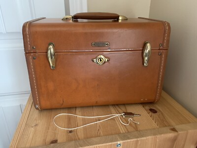 Vintage Samsonite Schwayder TRAIN CASE Streamlite 4612 Brown