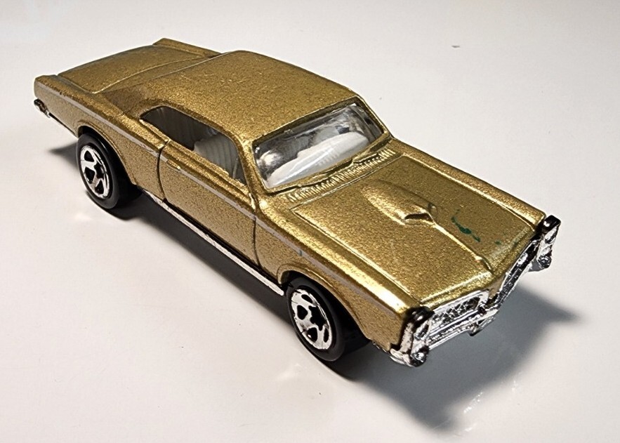 1996 Hot Wheels Gold '67 Pontiac GTO 1/64 Diecast/Plastic 5 Spokes