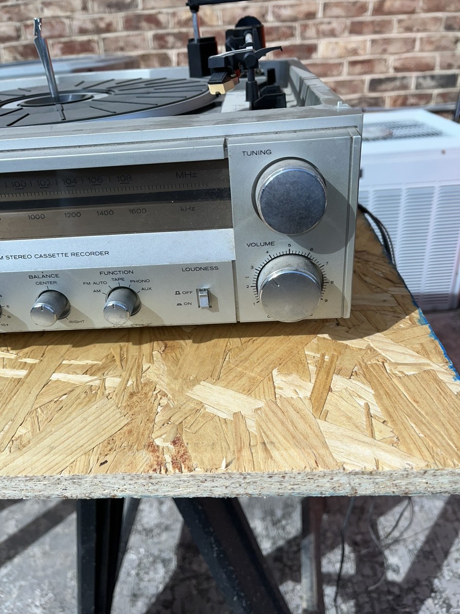 Hitachi SDT-9530H AM/FM Stereo Record Player Cassette Tape Player