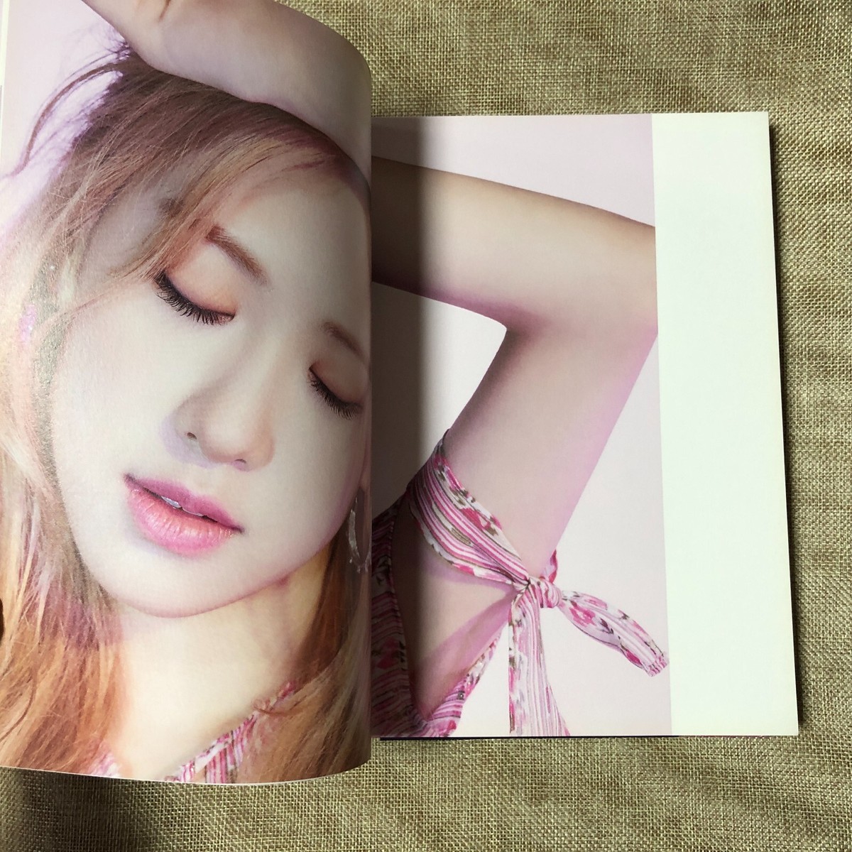 BLACKPINK GROUP [Photobook Limited Edition] Official Photobook