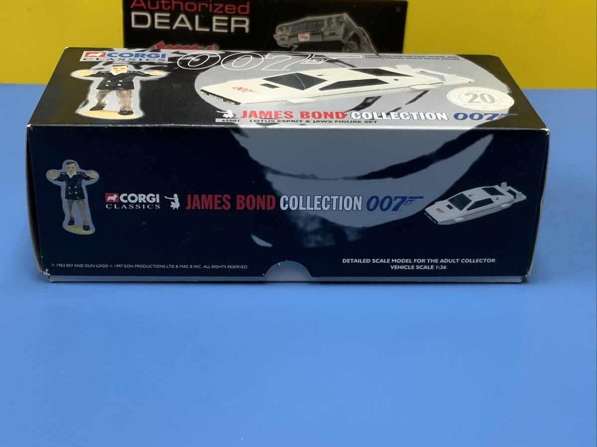 Corgi Classics 65001 Lotus Esprit & Jaws Figure Set James Bond