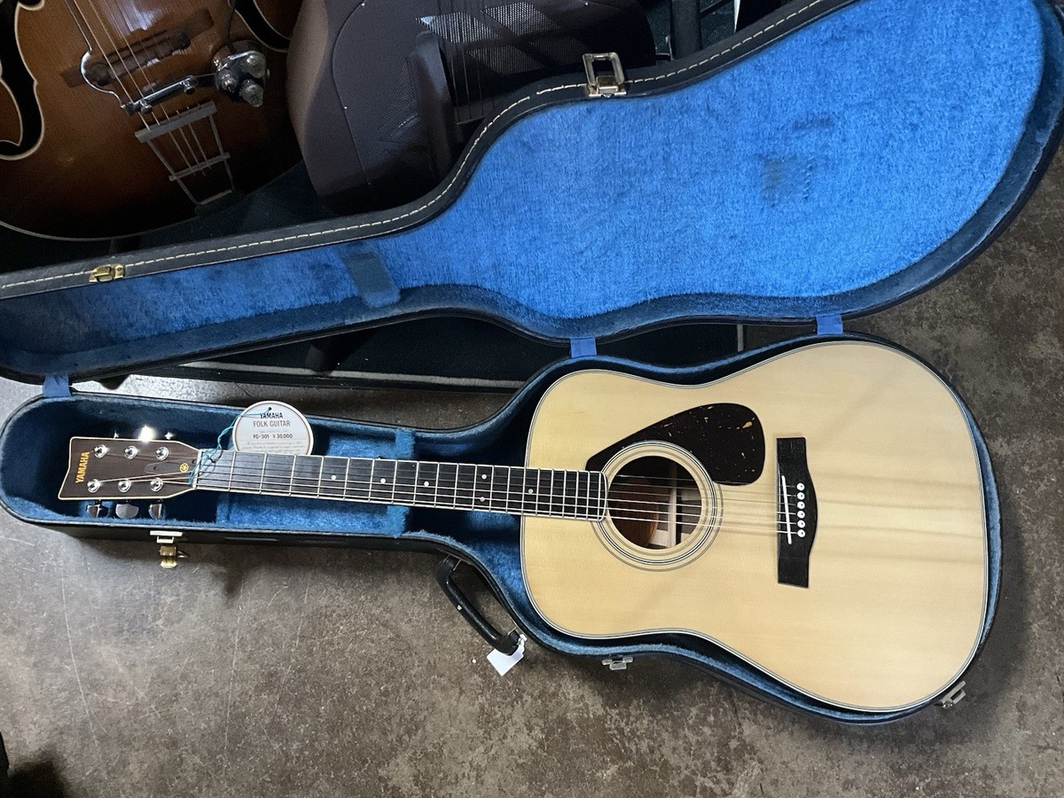 Yamaha FG301 vintage acoustic short scale guitar orange label