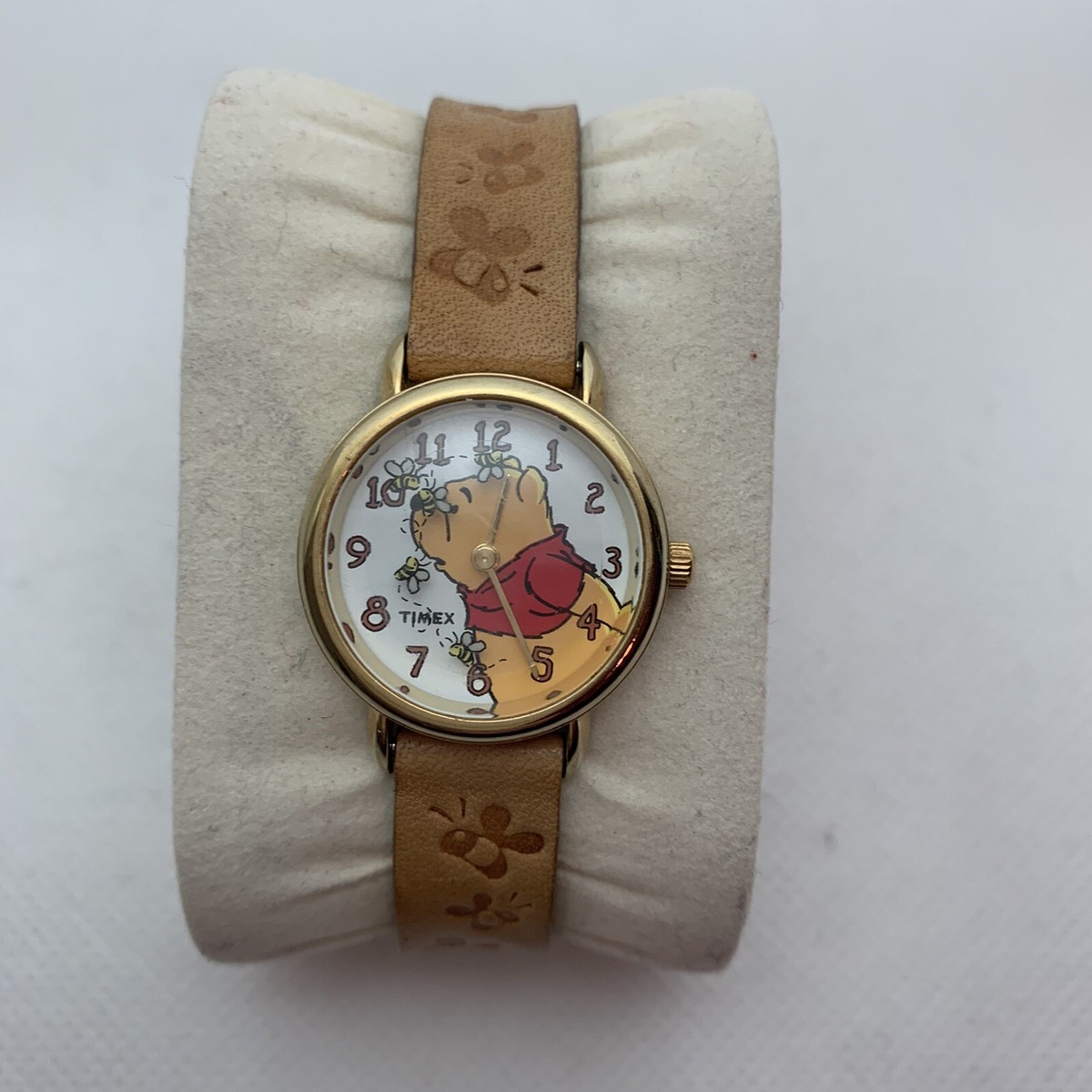 Disney Winnie the Pooh Watch Timex Bees Seconds Hands Leather Band