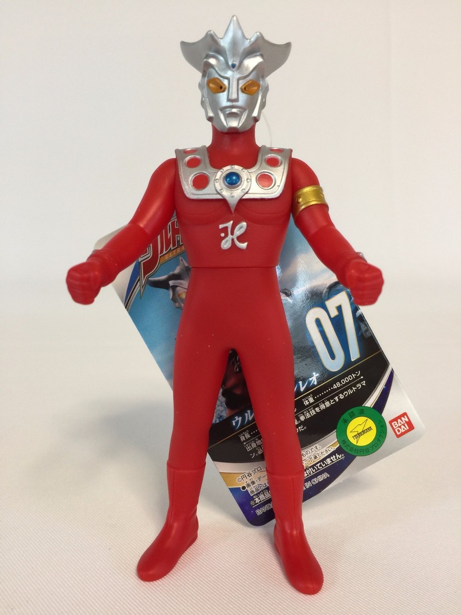 Bandai Ultraman Leo Ultra Hero Series 07 Pvc Action Figure