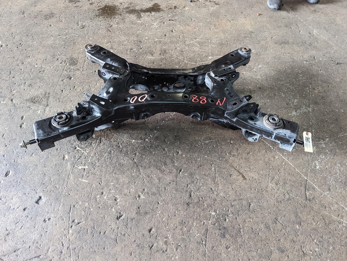 Rear Crossmember 2018 Nissan Pathfinder 55400-3KD0E 2016 2017 2019