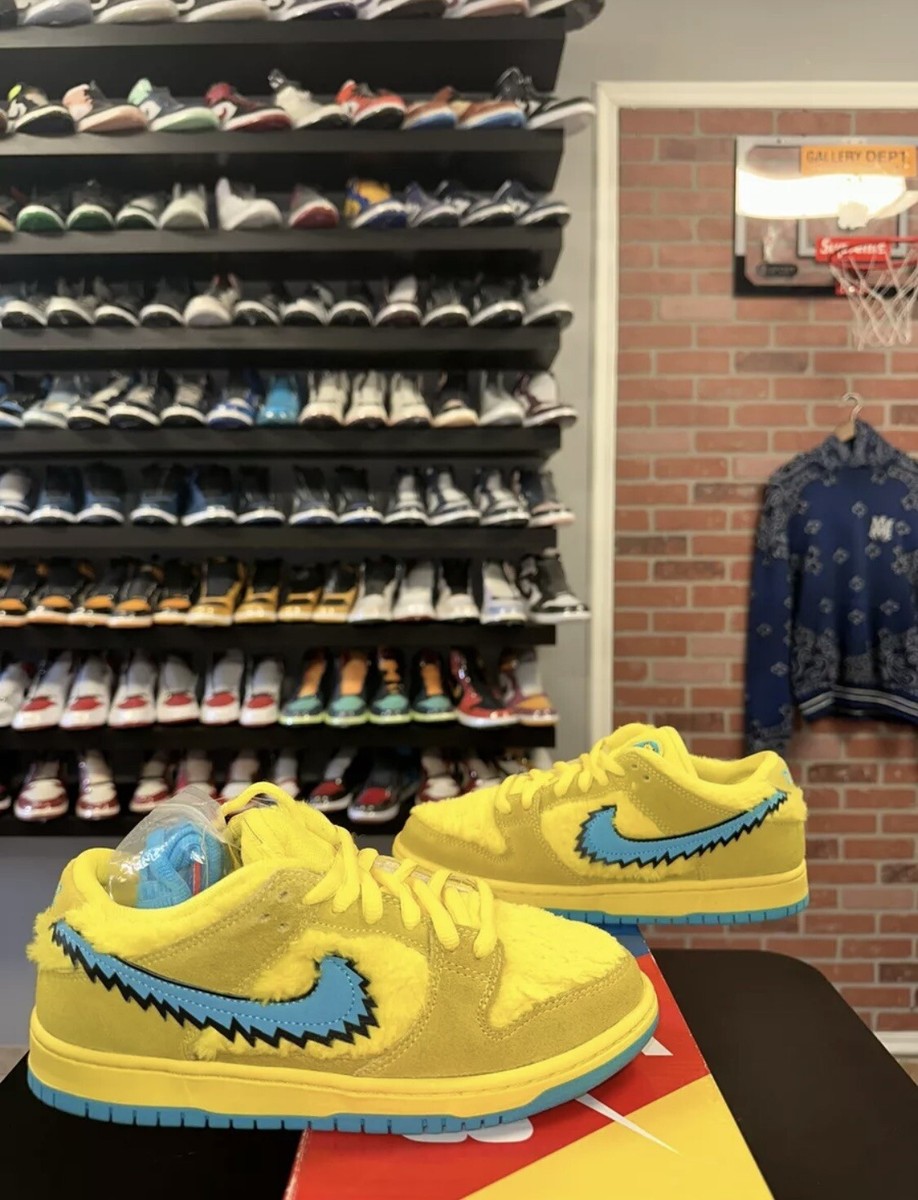 Nike Dunk Low SB x Grateful Dead Yellow Bear CJ5378-700 New With