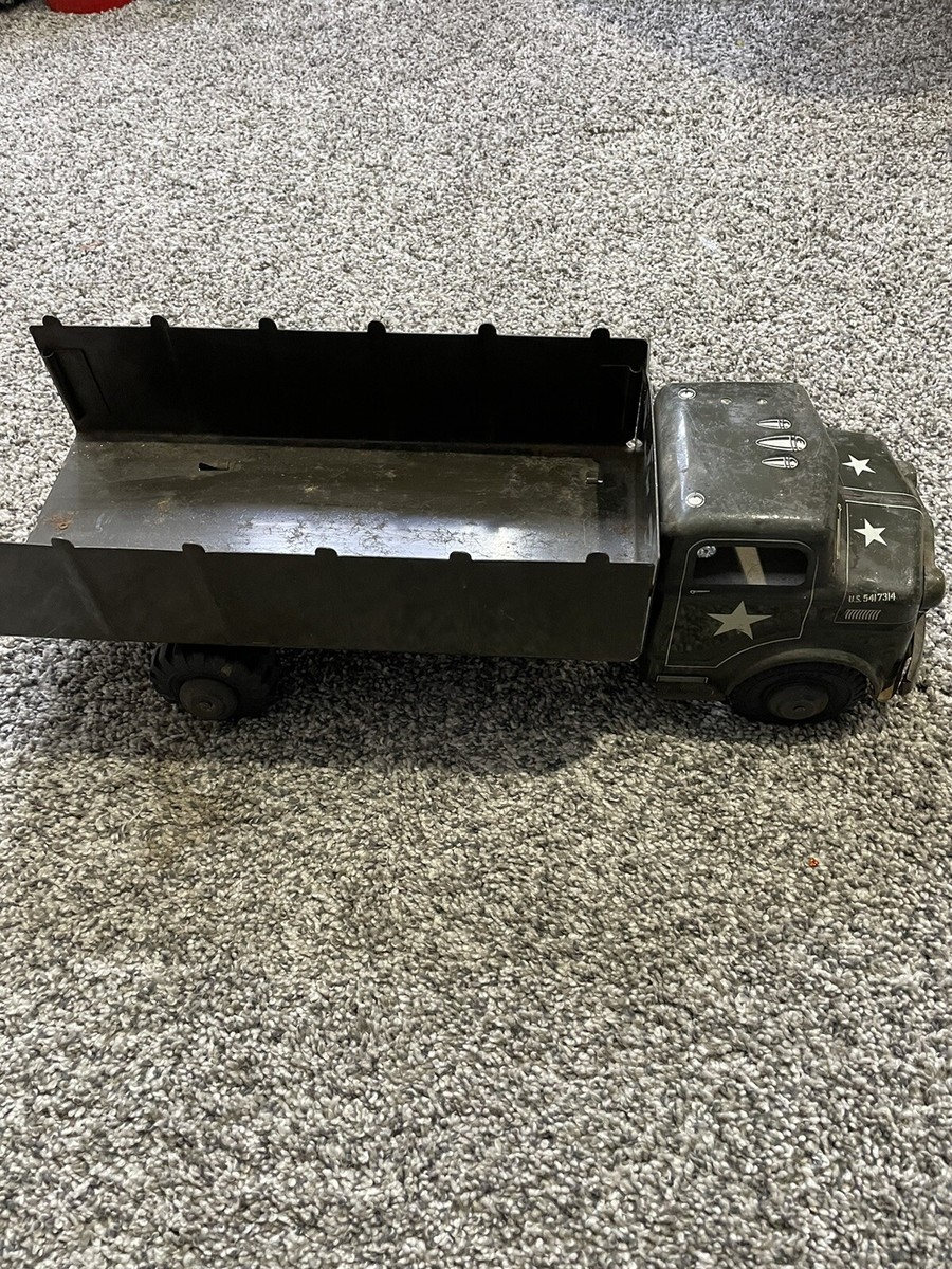 Vintage 1950s Marx Lumar US Army Troop Transport – Pressed Metal