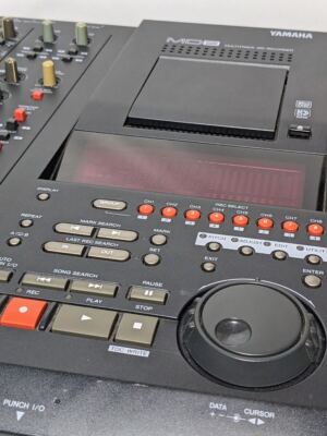 Yamaha MD8 8-track Multitrack Mini Disc MD Recorder Black Used