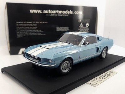 AUTOart 1:18 scale Ford Shelby Mustang GT500 1967(Blue/White