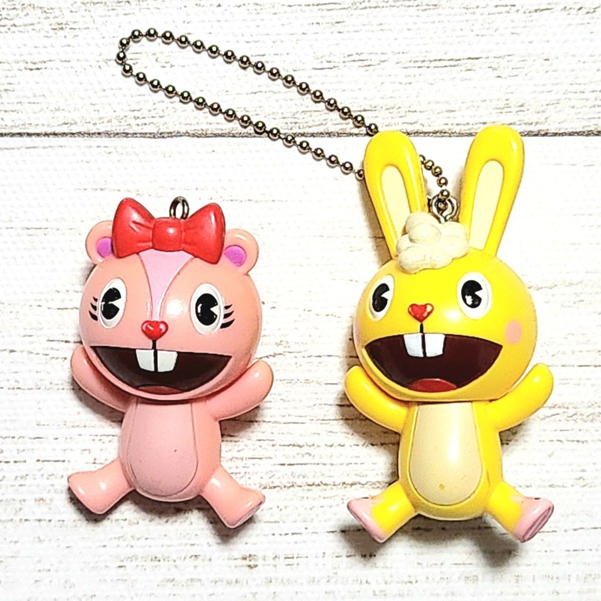 Happy Tree Friends Cuddles Giggles Keychain HTF rare free shipping