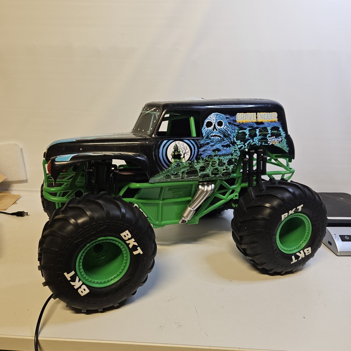 Grave Digger RC 1:18 Scale Monster Truck Big BKT Tires | eBay