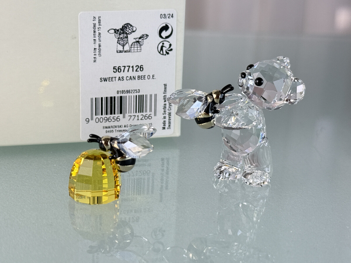 Swarovski Figurine 5677126 Kris Bear Sweet Honey Bees 5.8cm