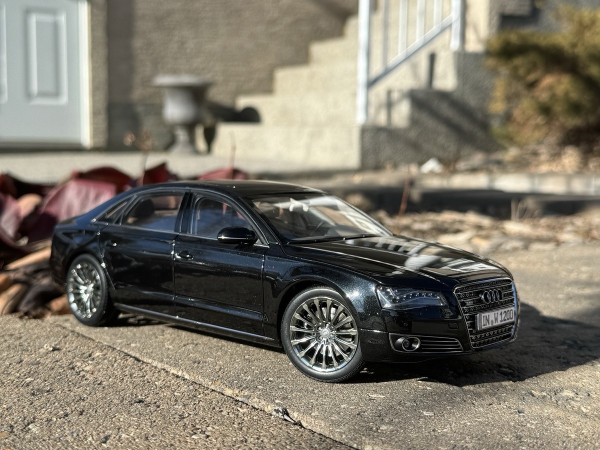 1/18 Audi D4 A8 L W12 Smarag Black Kyosho READ | eBay