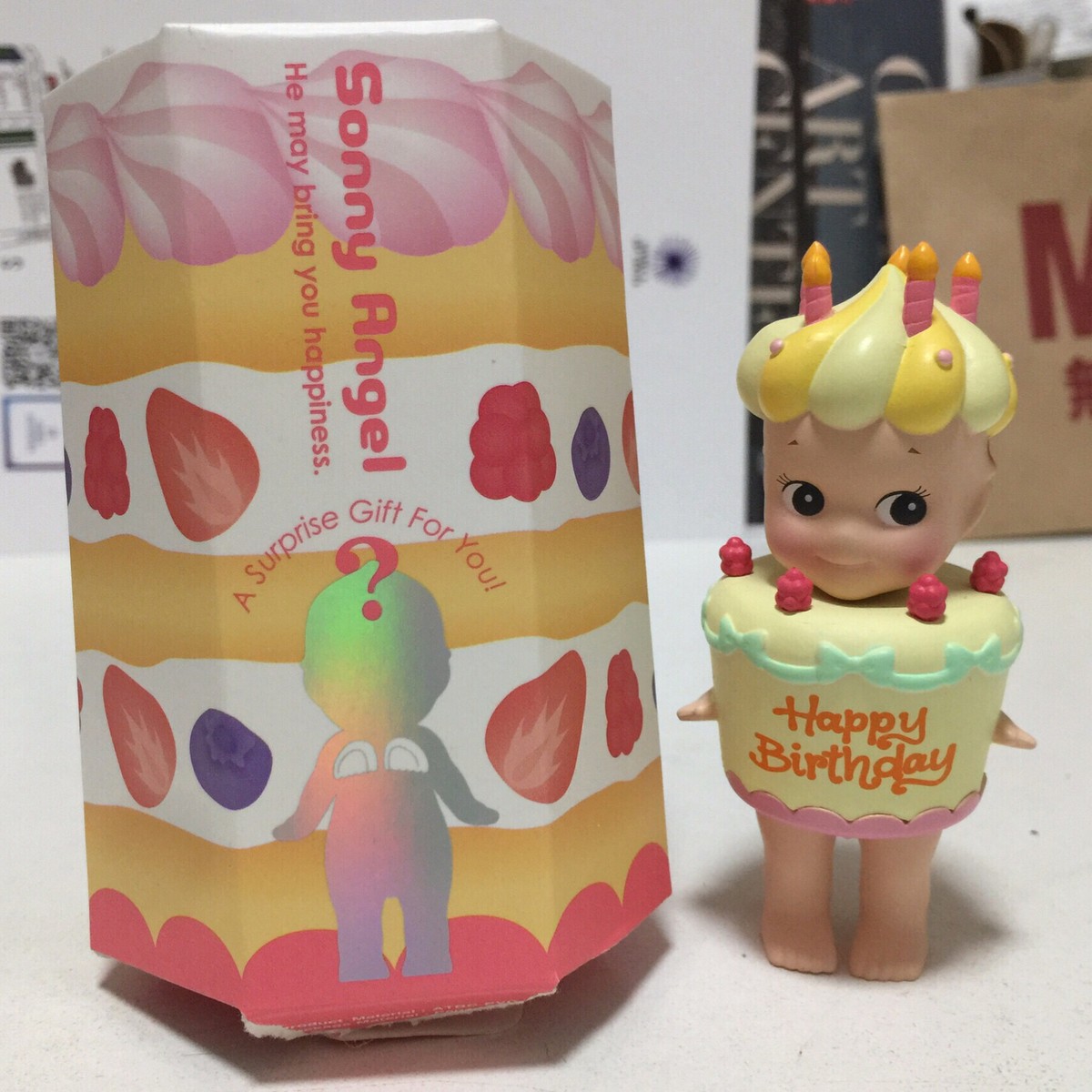 SONNY ANGEL Birthday Gift Series 2017 Lemon Cake Mini Figure