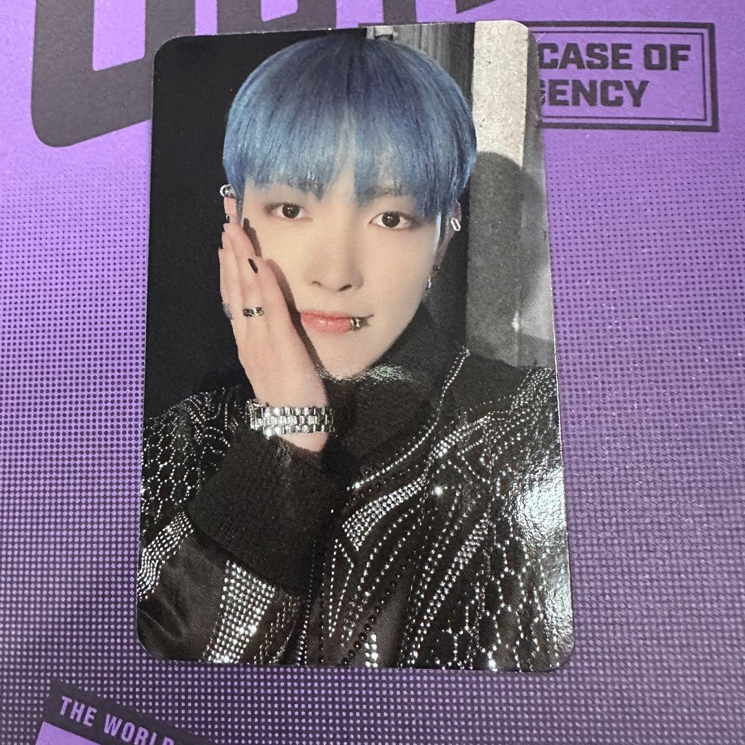 ATEEZ THE WORLD EP.2 : OUTLAW Mini Record 2.0 ON / OFF line
