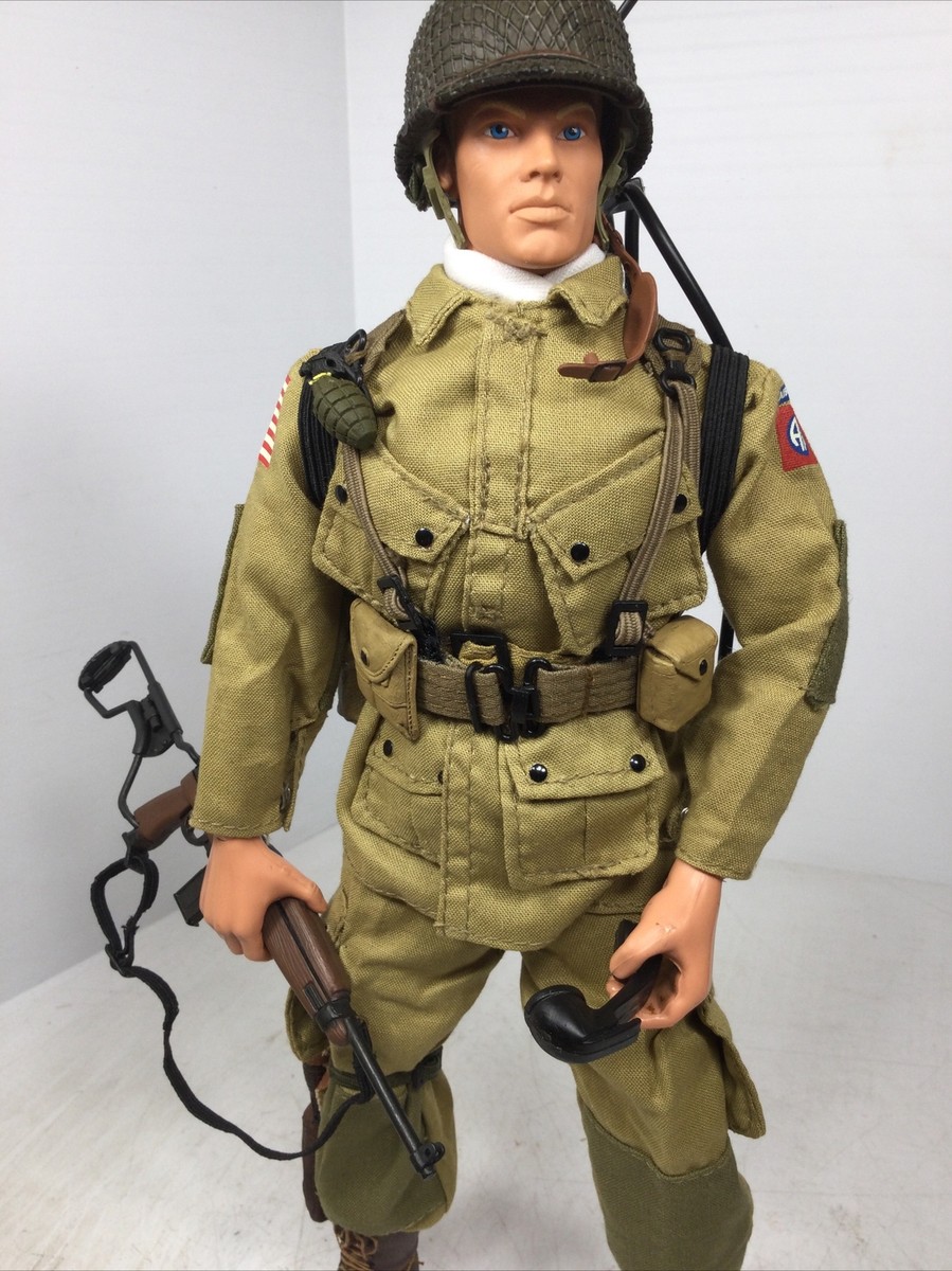 1/6 CUSTOMIZED HASBRO GI JOE US 82ND AIRBORNE PARATROOPER RADIO