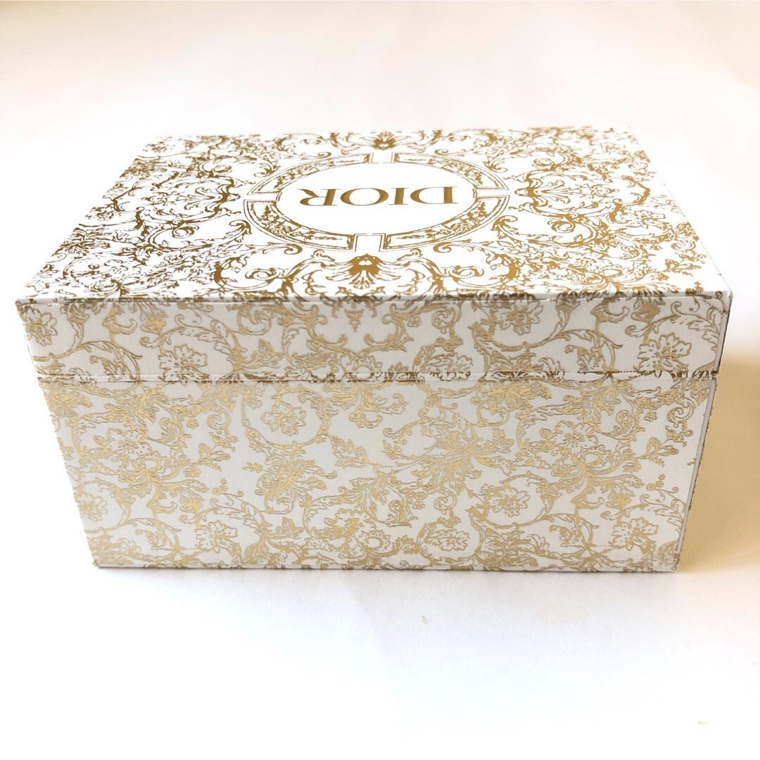Dior Holiday Gift 2023 Set of Jewelry Box, Notebook, Drawstring