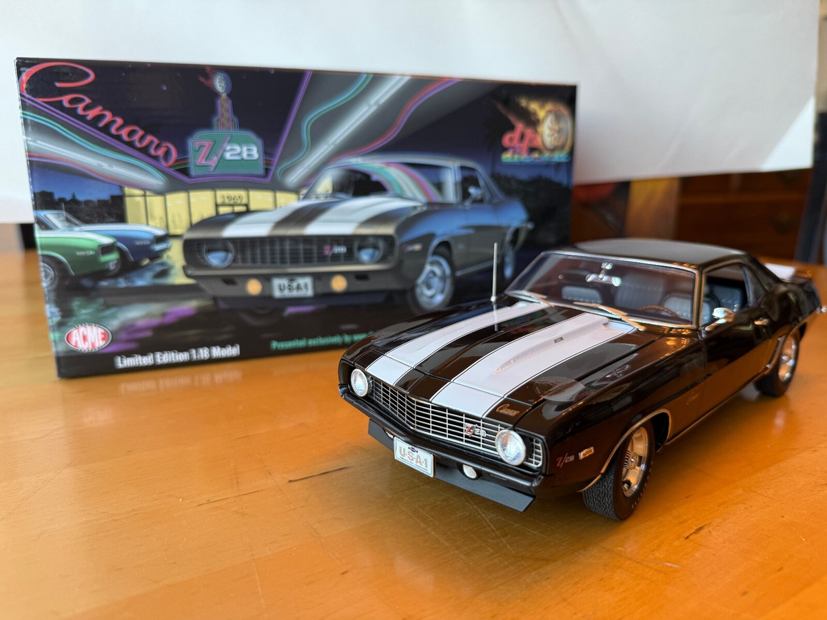 Highway 61 Acme 69 Camaro Z/28 Z28 1:18 1/18 Scale in Burnished
