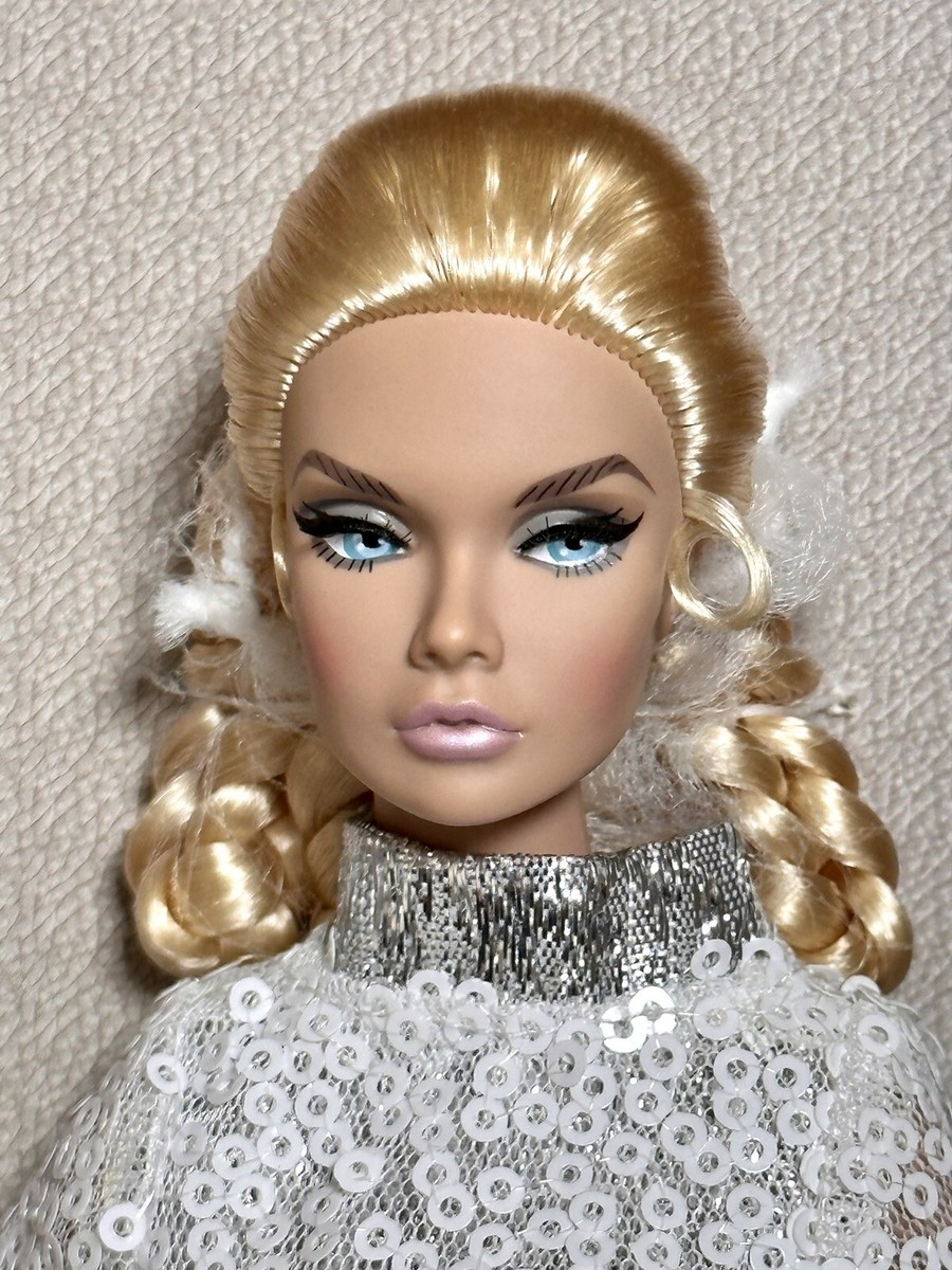Poppy Parker TOKYO TWILIGHT Model Traveler Fashion Royalty