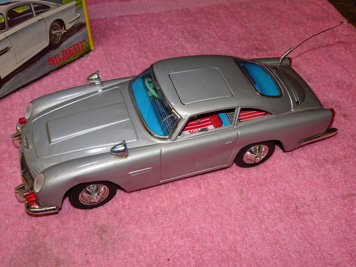 James Bond's Aston-Martin DB5 1965 AC Gilbert Made in Japan