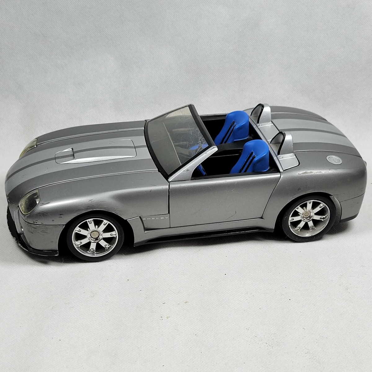 Ford SHELBY COBRA Concept Car 1/18 Scale Tyco RC No Remote no