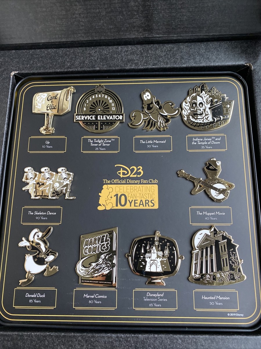 D23 Official Disney Fan Club 10 Fan-Tastic Years Gold Pin Set Box