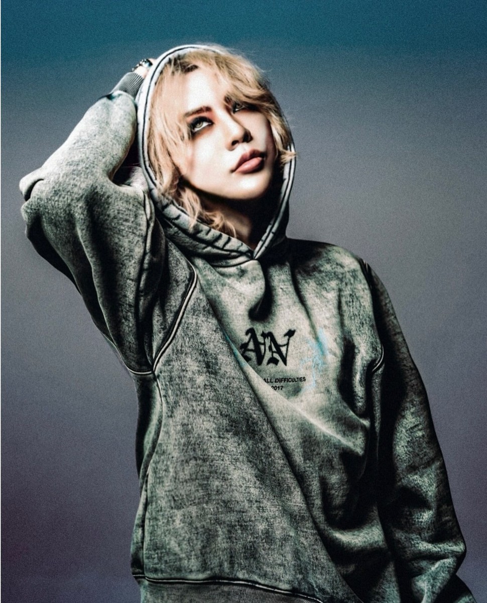 FADED BLEACH HOODIE / NIL DUE / NIL UN ミュージシャン FADED BLEACH