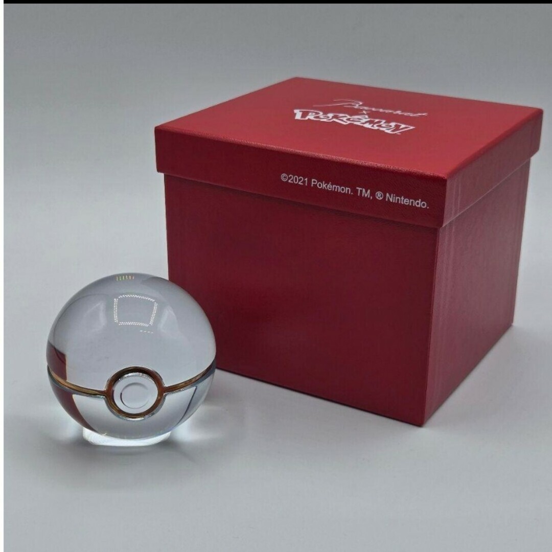 Baccarat Pokemon Crystal Ball Figurine 25th Anniversary Pokeball
