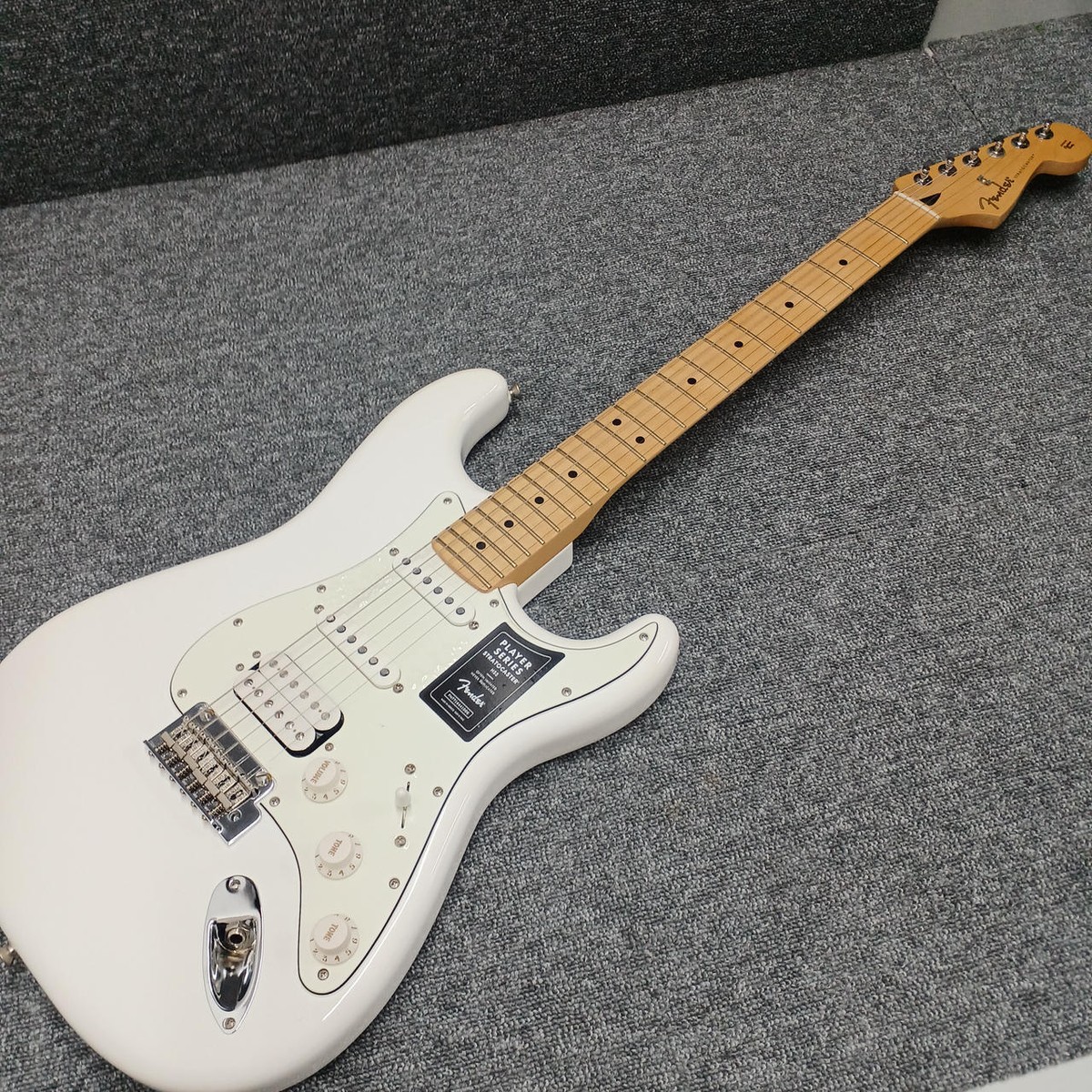 FENDER PLAYER STRAT HSS MN PWT Electric Guitar | eBay