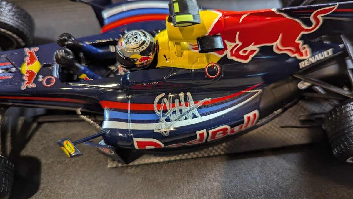 Sebastian Vettel RedBull 1:18 Scale Diecast Formula 1 Cars for
