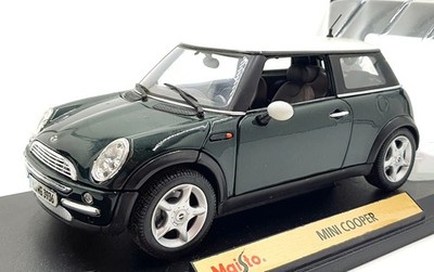 Maisto 1/18 Scale Model Car 31619 - Mini Cooper - Green/White | eBay