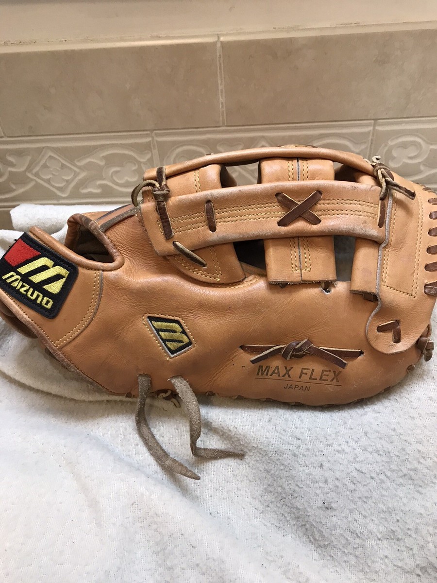 Mizuno GFB-6 World Win 13.5” Softball First Base Mitt Right Hand