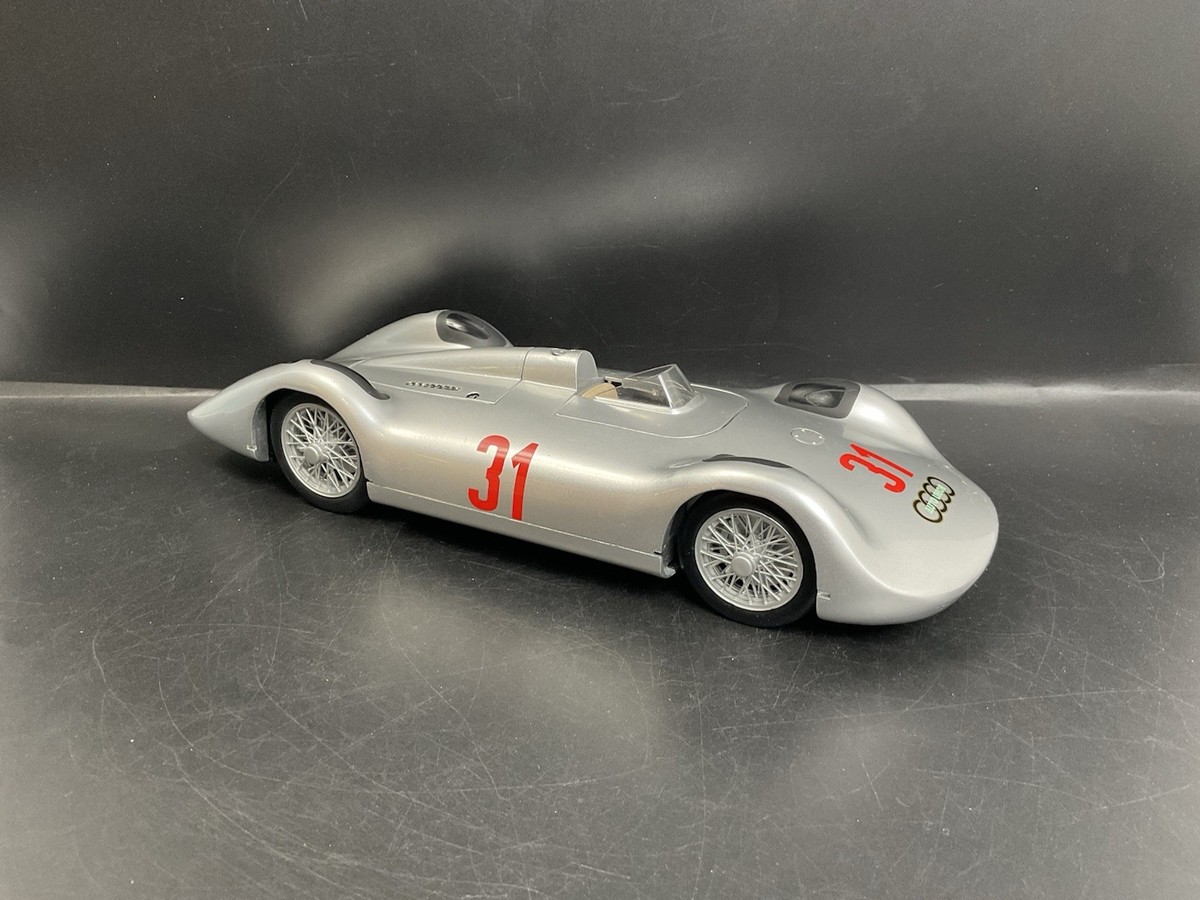 Revell 1/18 Auto Union Typ C World Record Car Streamline 31 Audi