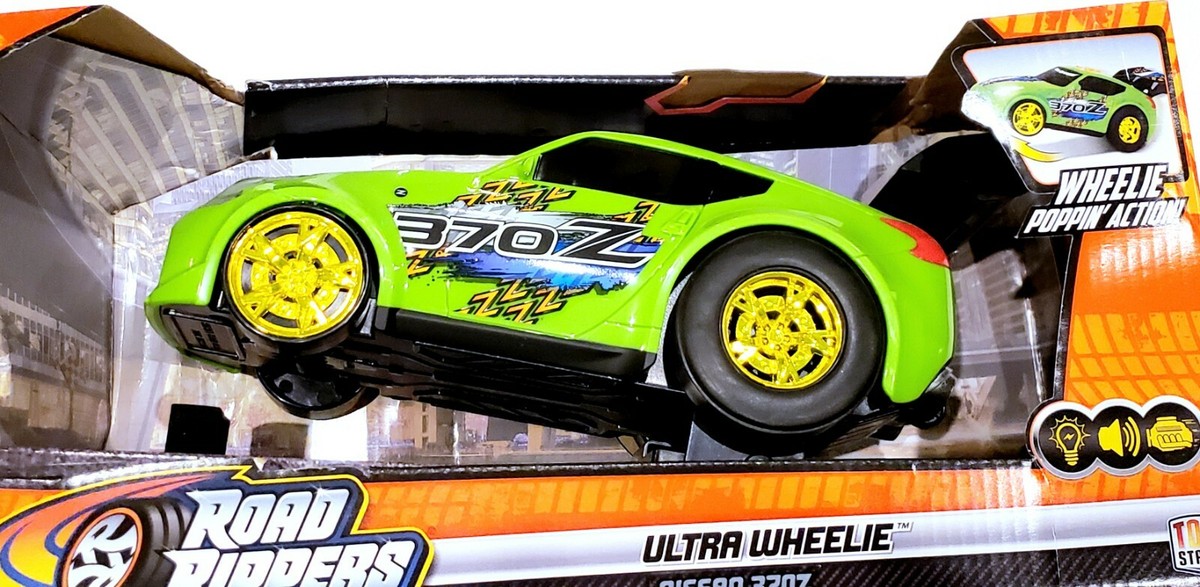 Road Rippers Ultra Wheelie Nissan 370 Z Car Toy State Green Lights