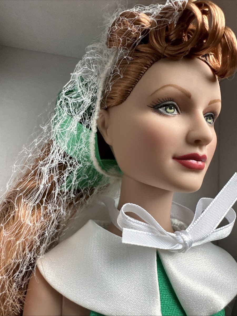 Tonner Tyler Wentworth 2007 THE WIZARD OF OZ 16” BASIC OZMOPOLITAN