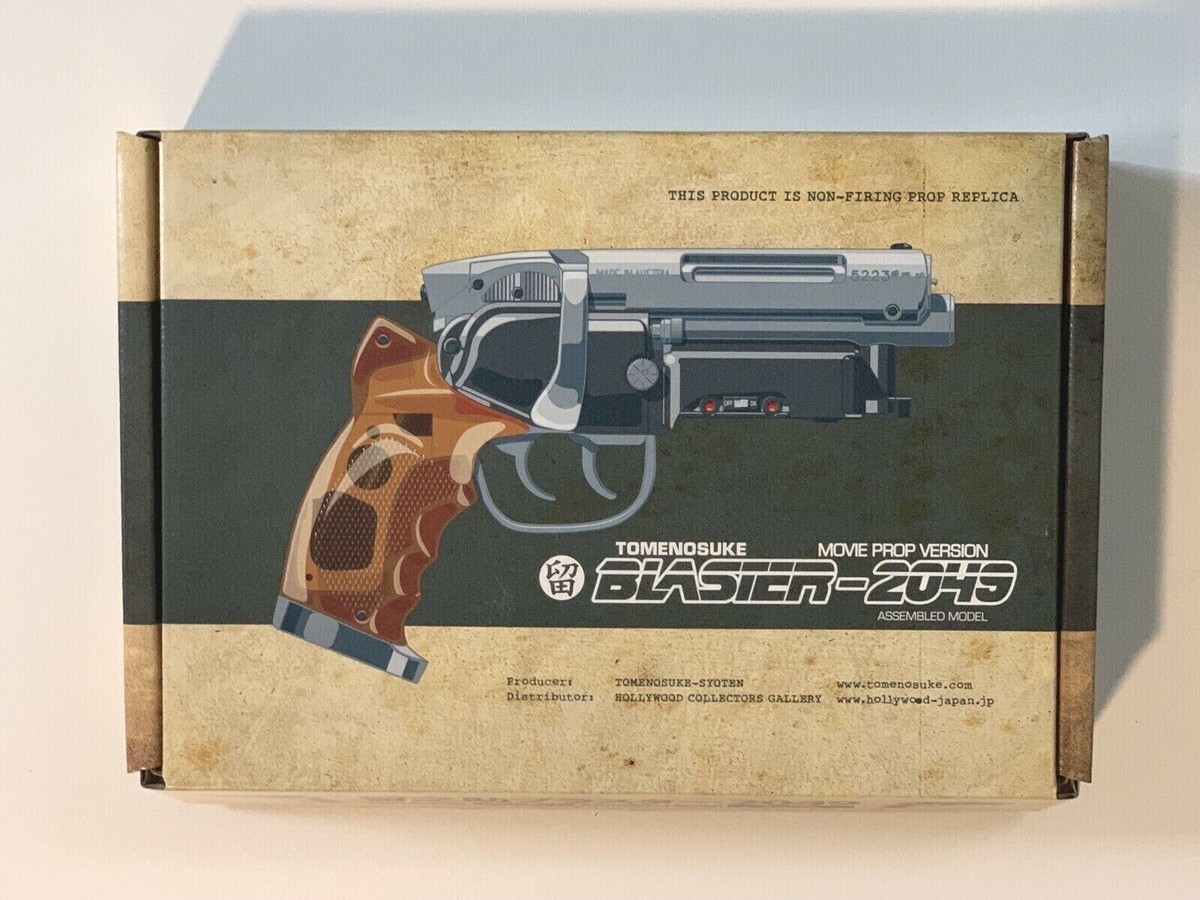 RARE BLADE RUNNER Tomenosuke 2049 Blaster Deckard NEW - Less Than