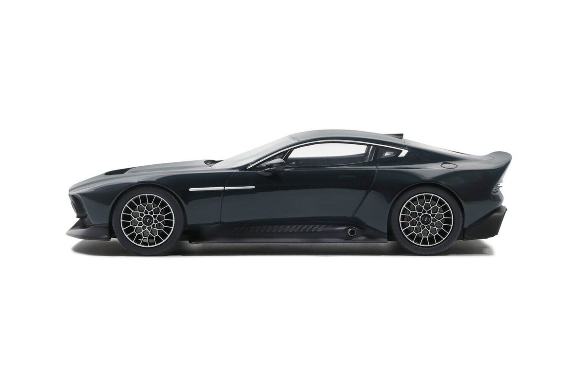 1/18 Aston Martin Victor 2021 Dark Green Resin Model Car by GT