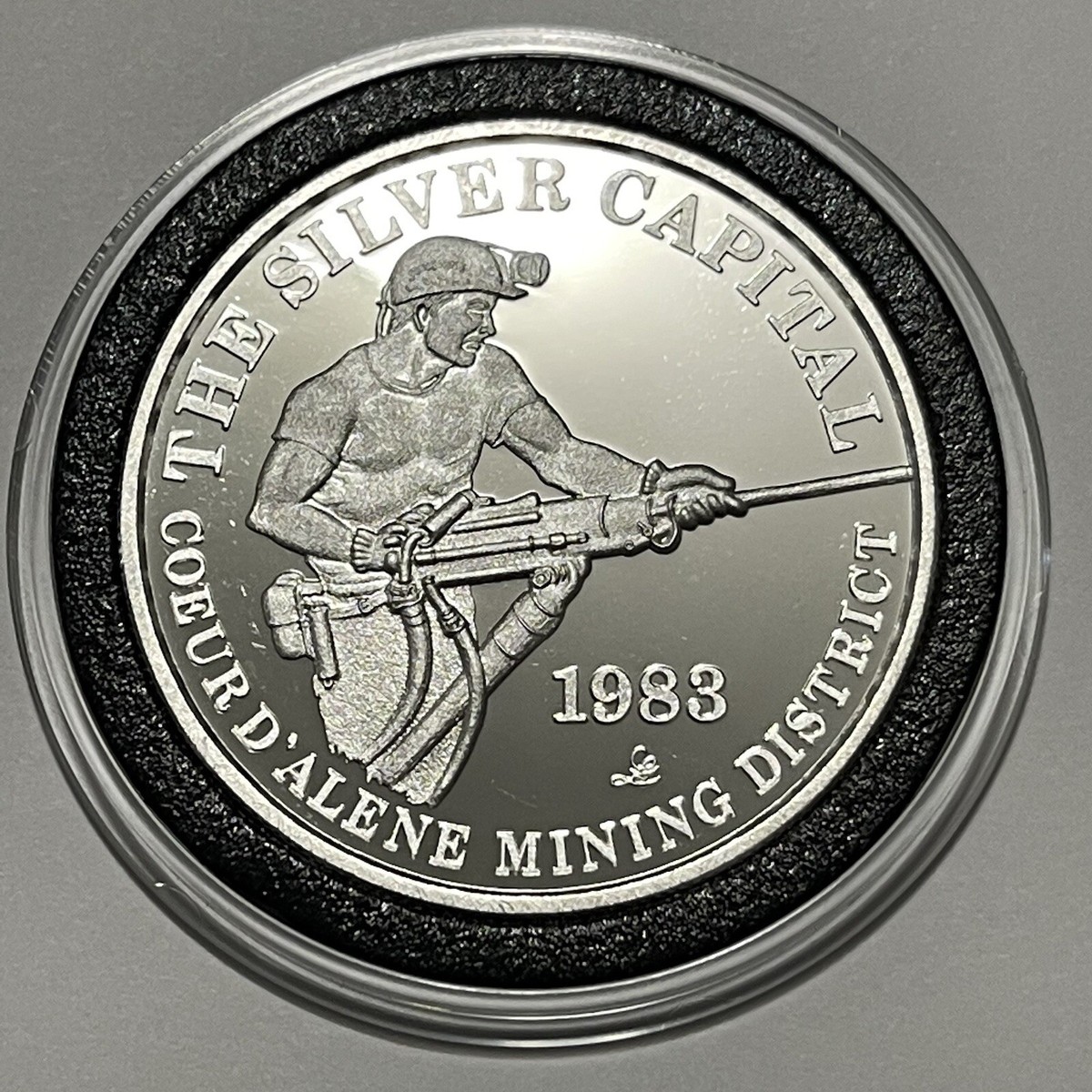 Sunshine Mining-Silver Capitol Idaho 1983 -RARE 1 Troy Oz. .999