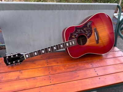 Jumbo Hummingbird Acoustic Guitar Red Sunburst Japan Vintage 70s