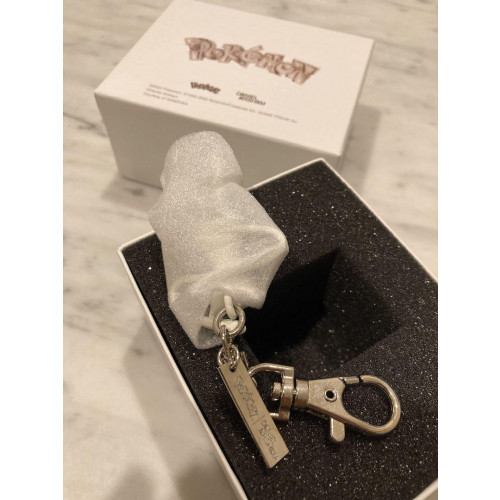 Daniel Arsham x Pokemon x 2G Tokyo Mew Keychain With Box NEW