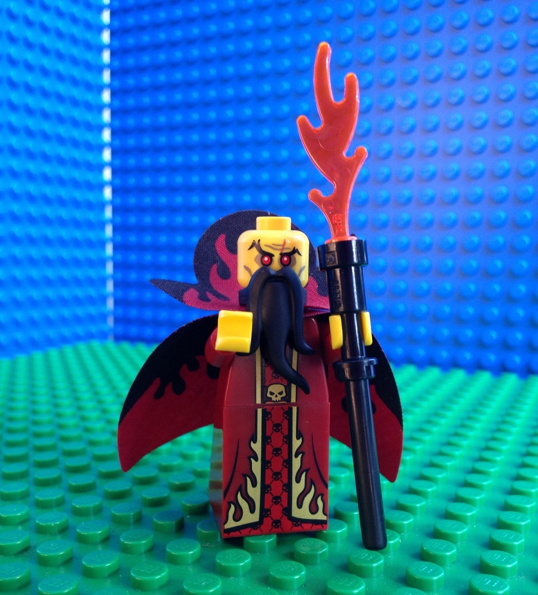 Lego EVIL WIZARD Minifigures Castle Kingdoms Sorceror Cape Staff