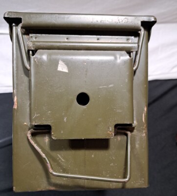 Vintage 1968 Vietnam Era US Military Ammo Box N335 8 FUZE PD M557