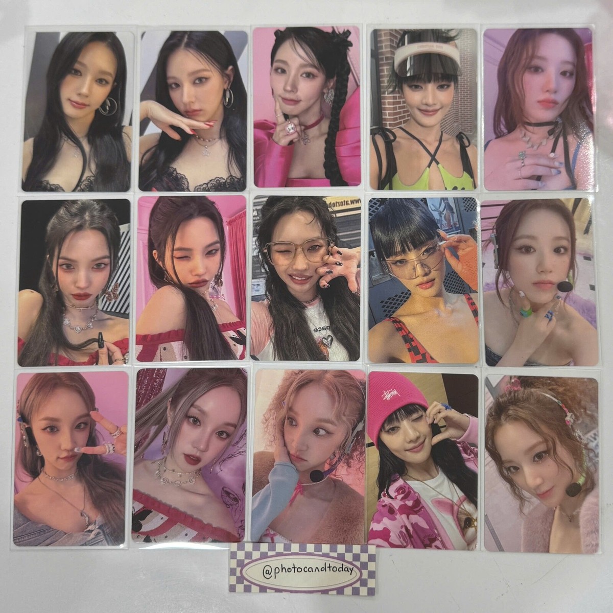 G)I-DLE GIDLE 6TH MINI ALBUM I FEEL PHOTOBOOK VERSION RANDOM