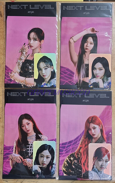aespa Next Level SMTOWN OFFICIAL GOODS HOLOGRAM PHOTO CARD SET