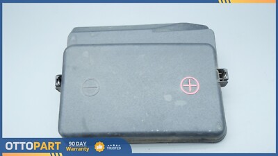 2009-2016 Hyundai Genesis Sedan Positive Battery Terminal Junction
