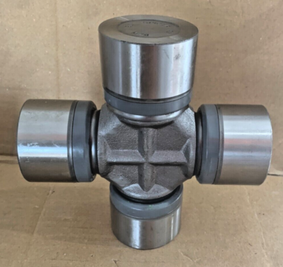 GWB/Spicer Universal Joint GWB W157 17 A 12 2055 57mm x 158