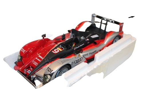 Spark Super Gt300 Audi R8 Le Mans 1/18 Scale Diecast Model Car